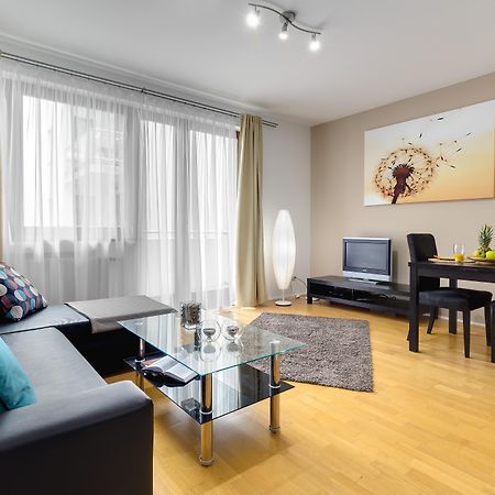 בודפשט Quality Point Apartments 0-24 Reception מראה חיצוני תמונה